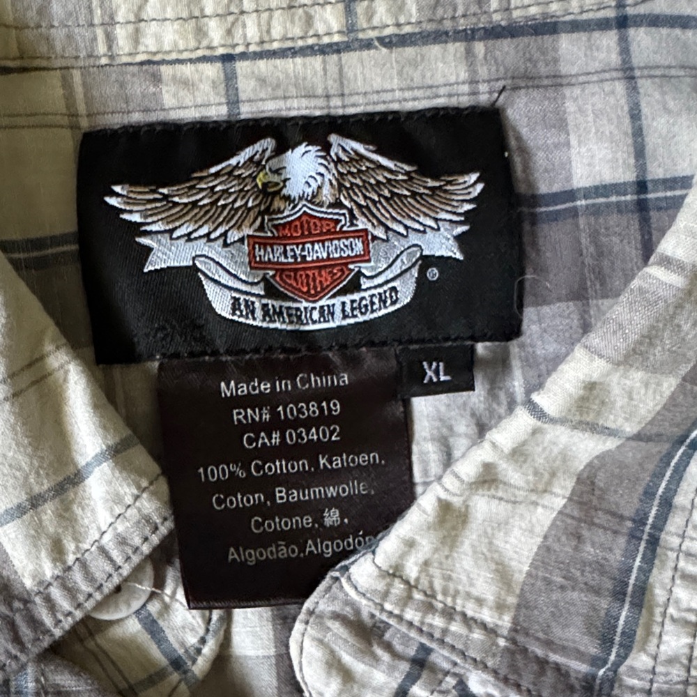 Harley-Davidson Black and Gray Plaid Sleeveless Shirt - Picture 2 of 5
